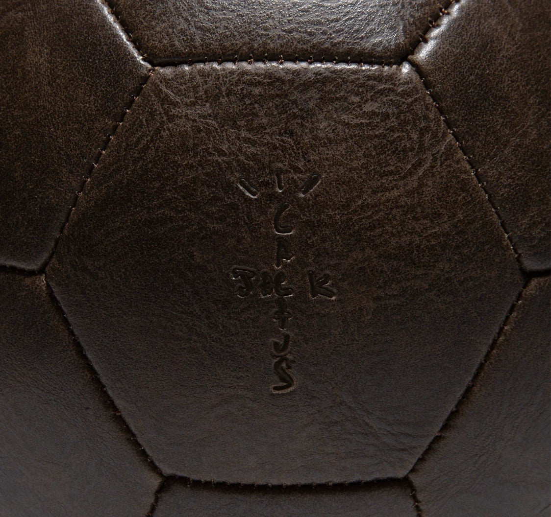 CJ X FCB RETRO FOOTBALL