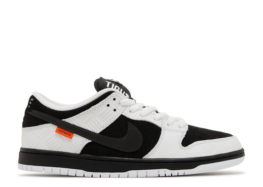 Tightbooth x Nike SB Dunk Low