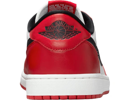 Air Jordan 1 Retro Low OG Chicago
